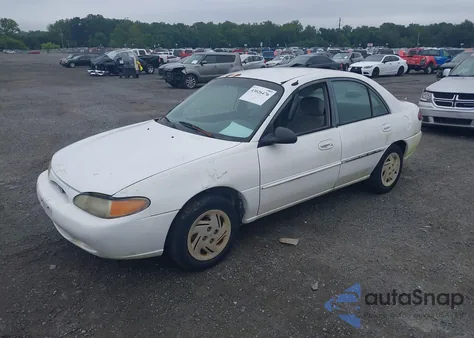 1997 Ford Escort Lx z USA, uszkodzony, nr VIN 1FALP13P3VW238491